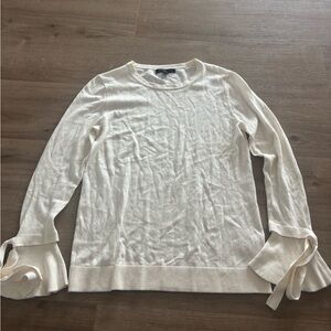 Large Banana Republic lightweight flared sleeve sweater